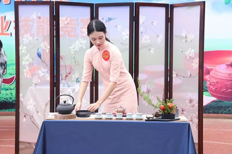 技师榜样|罗婧蓓：站在自己喜欢的世界里闪闪发光！