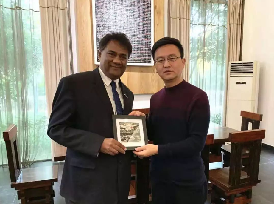促进会携斯里兰卡锡兰建筑商协会副会长来我院考察并对接教育和航空合作