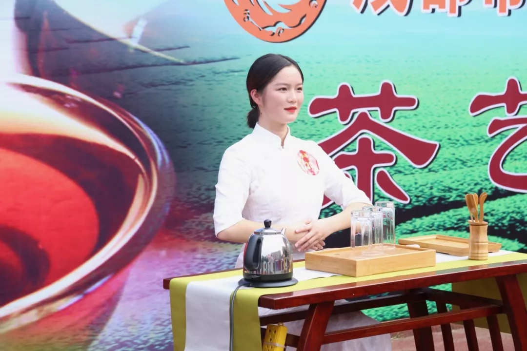 喜报|我院学生参加成都市第二届技工院校职业技能竞赛斩获一金一银一铜 喜报|我院学生参加成都市第二届技工院校职业技能竞赛斩获一金一银一铜
