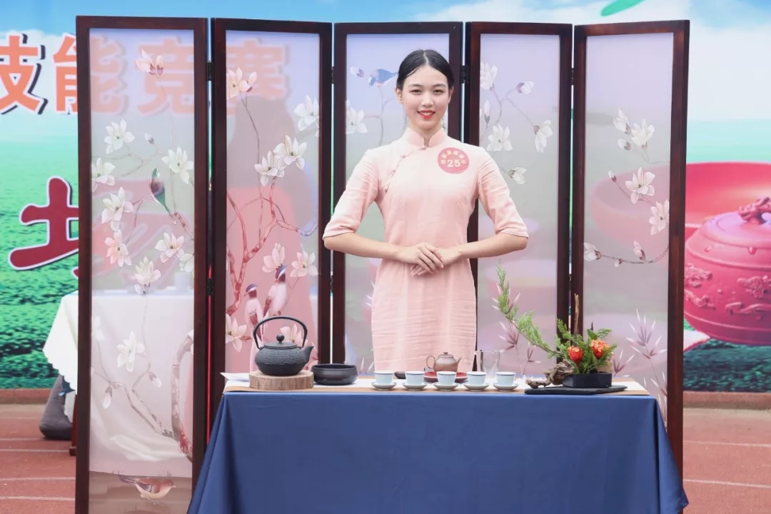 喜报|我院学生参加成都市第二届技工院校职业技能竞赛斩获一金一银一铜 喜报|我院学生参加成都市第二届技工院校职业技能竞赛斩获一金一银一铜