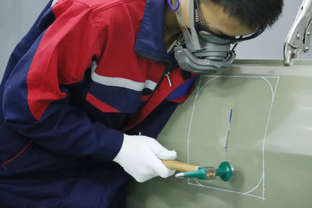 喜报|我院学生参加成都市第二届技工院校职业技能竞赛斩获一金一银一铜 喜报|我院学生参加成都市第二届技工院校职业技能竞赛斩获一金一银一铜