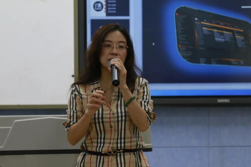 成都市技工院校教学交流座谈会在我校顺利召开