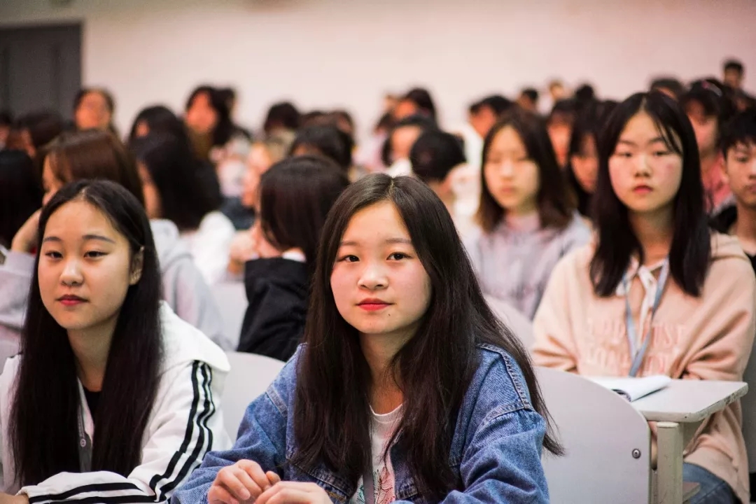 四川城市技师学院第一届团委学生会干部竞选大会